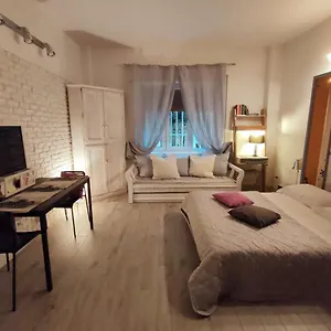 White , Rzym Włochy